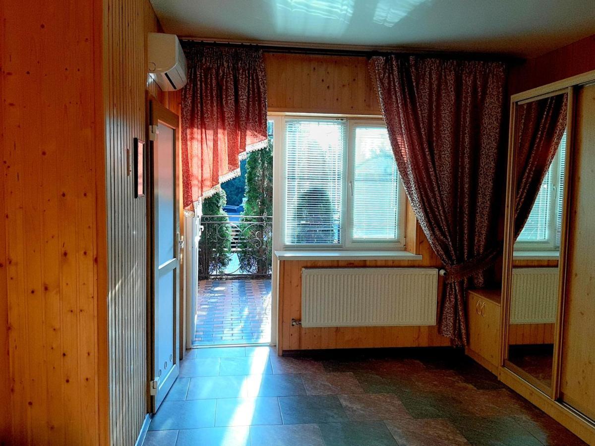 Hôtel Заміський Комплекс Grand Prix à Tsyurupynsk Extérieur photo